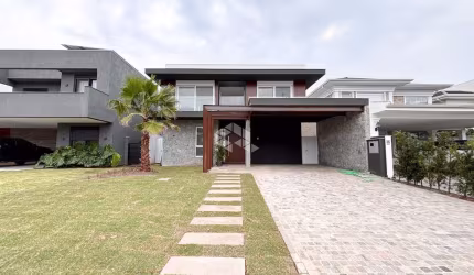 Casa em Condominio com 3 dormitório(s), 264 m² no bairro Terraville em PORTO ALEGRE