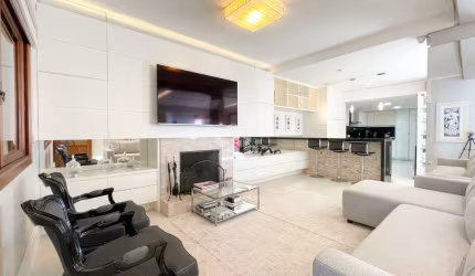 Casa em condomínioc com vista para o Guaíba