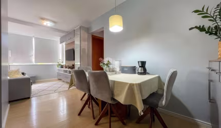 Apartamento dois dormitórios 62m2 ótima localização.