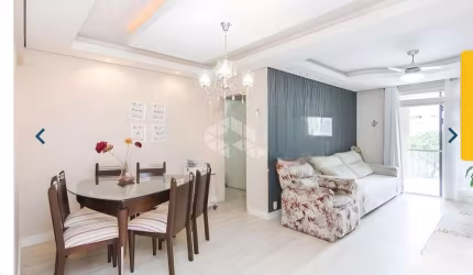 ÓTIMO APARTAMENTO DE 2 dormitórios no Cristal com box coberto.