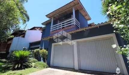 Casa com 4 dormitórios em Ipanema