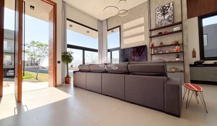 Casa térrea condomínio Alphaville Lombardia, 3 suítes 263m², terreno 619m² privativos