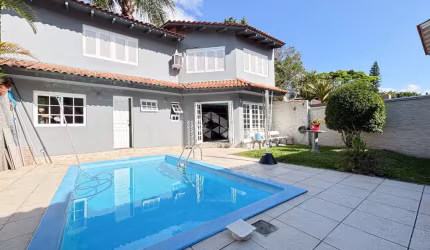 CASA COM 4 DORMITÓRIOS A VENDA NO BAIRRO IPANEMA