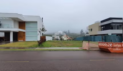 Terreno de 1.308,28m² no Alphaville Toscana bairro Vila Nova, em Porto Alegre