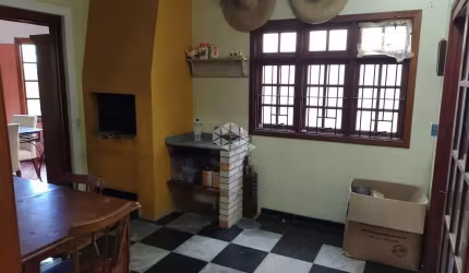 Belo Sobrado com três dormitórios no Jardim Isabel ,local Privilegiado.