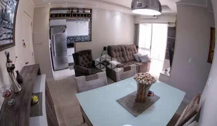 Espetacular e impecável apartamento com 2 dormitórios, sacada com churrasqueira, andar alto, sol, vista, móveis sob medida, vaga e infra completa