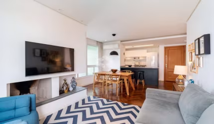 Apartamento Alto Padrão Com Lareira e Churrasqueira no bairro Petrópolis.