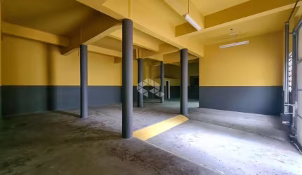 Excelente Loja/Depósito com 300m² de área privativa em localização privilegiada de esquina com fácil estacionamento