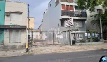 Ponto comercial, terreno limpo
