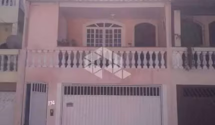 Vendo Casa de 300 m2 3 Dormitórios sendo 1 Suíte 3 Banheiros Garagem Parque Monte Alegre Taboão da Serra  SP