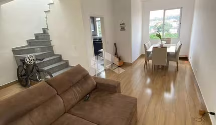Vendo Casa em Condomínio 130m² 3 Dormitórios 1 Suíte 2 Vagas Jardim Celeste São Paulo - SP