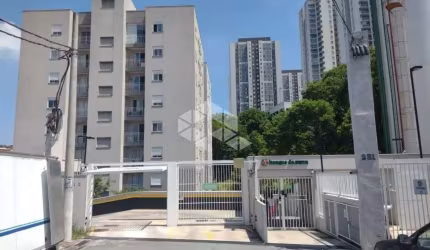 Vendo Apartamento 42m² 2 Dormitórios Jardim Monte Alegre Taboão da Serra - SP