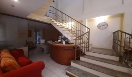 Casa 5 dormitórios junto ao Zaffari Higienópolis