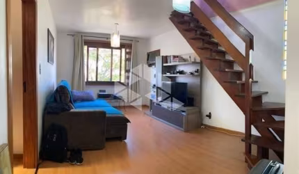 Cobertua de 3 dormitorios, semi-mobiliada com churrasqueira no bairro Partenon
