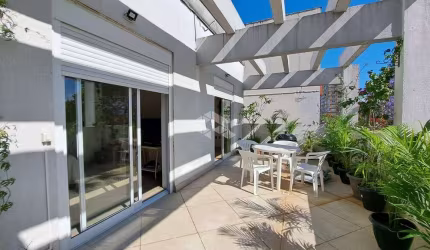 Apartamento , 4 dormitórios, sacada, churrasqueira, Bom Fim.
