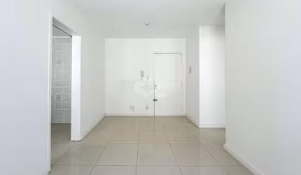 apartamento 1 dormitorio desocupado proximo a encol, 1 lance de escada.