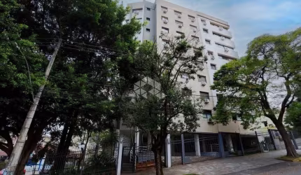 Apartamento 2 dormitórios  andar alto , 2 suítes, 2 vagas de garagem e elevador.