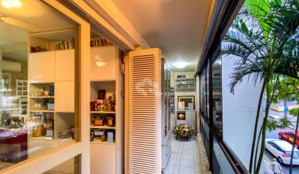 Apartamento com 1 dormitório, 1 vaga, sacada frontal, 48 m², Bairro Bom Fim, Porto Alegre
