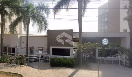 Apartamento de 1 dormitório e vaga  em frente à PUC