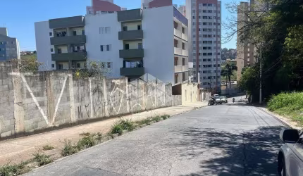 Terreno à venda no Pq. Savoy City 600 m²