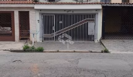 Sobrado 3 dorm. 1 suíte 2 vagas cobertas, Pq. Novo Oratório, Santo André.