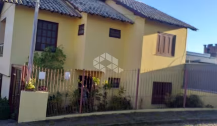 Casa em condomínio 03 quartos no bairro cavalhada - Porto Alegre - RS