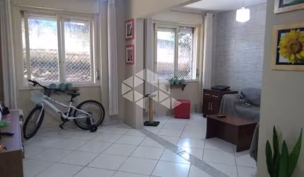 Apartamento para venda tem 68 metros quadrados com 2 quartos em Cavalhada - Porto Alegre - RS