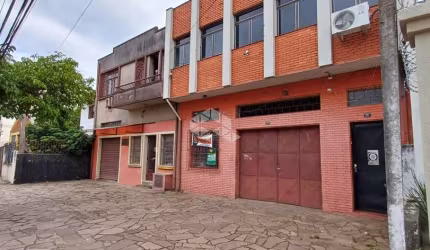 Prédio residencial e comercial de dois pisos com área de 850m² privativos e localizado próximo ao Supermercado Zaffari Ipiranga.