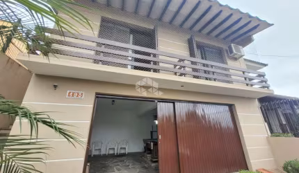 Ampla Casa Com 3 dormitórios 2 vagas e Piscina no bairro Cristo Redentor