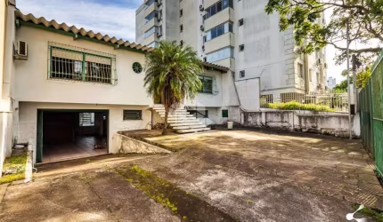 CRÉDITO REAL Vende !  Casa 3 dormitórios sendo 1 suíte,