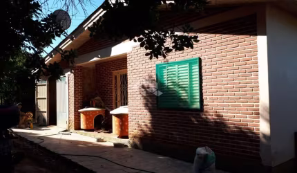 Crédito Real Petrópolis Vende: Ótimo sítio de alvenaria sendo a casa com 113m²