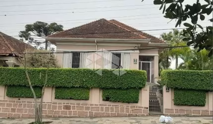 Crédito Real Vende Casa com 4 dormitórios no Partenon