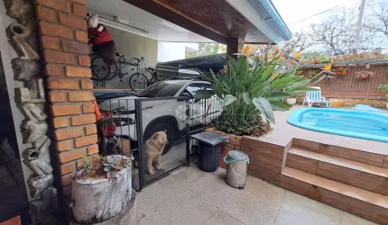 Credito Real vende belo sobrado nos altos do Teresópolis bem conservado