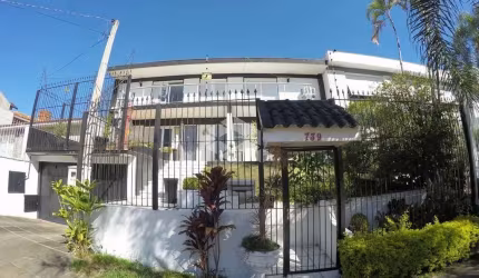Excelente casa nas Três Fugueiras