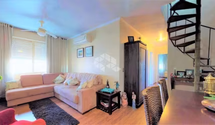 Amplo apartamento com cobertura que conta com aproximadamente 185m²