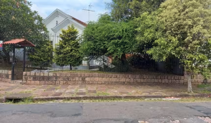 Casa no bairro Passo da Areia, Porto Alegre/RS
