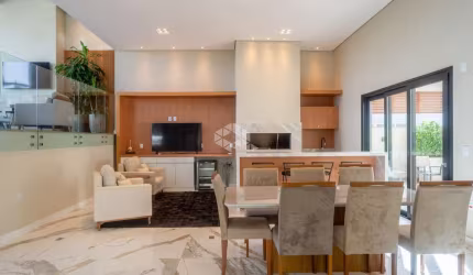 Casa em Condomínio com 253m² e 4 dormitórios no bairro Alphaville em Porto Alegre para Comprar
