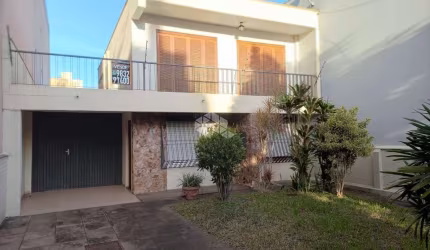 Casa/sobrado residencial ou comercial, em amplo terreno, no Jardim Botânico