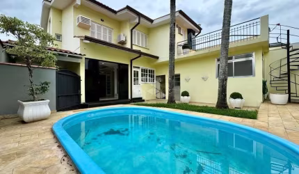 CASA 3 DORMITÓRIOS, 1 SUÍTE E 5 VAGAS, NO JARDIM PLANALTO, PORTO ALEGRE