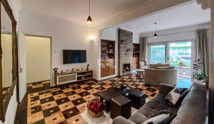 Apartamento com 3 dormitório, 1 suíte, 1 vaga escriturada e coberta, Azenha - Porto Alegre