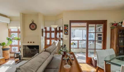 Apartamento 3 dormitórios 2 vagas no Petrópolis