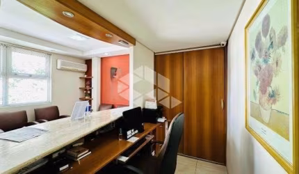 Sala comercial com 72,18m² de área privativa no Moinhos de Vento.