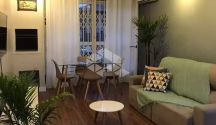 Apartamento 02 dormitórios com 01 vaga no bairro Teresópolis