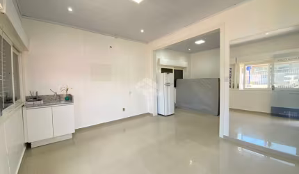 Casa comercial próximo ao hospirtal Ana Nery