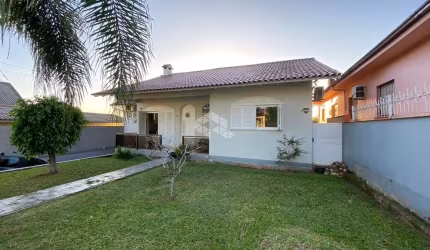 Casa com 5 quartos à venda na Presidente Prudente de Moraes, 713, Goiás, Santa Cruz do Sul, 332 m2 por R$ 980.000