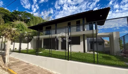 CENTRAL!! Residencial ou Comercial.
