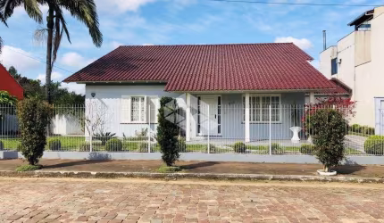 CASA GOIAS COM 03 DORMITÓRIOS/QUARTOS