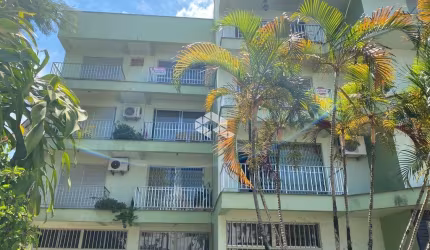 APARTAMENTO 02 DORMITÓRIOS, CENTRAL, SEMIMOBILIADO