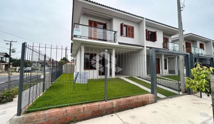 Duplex de esquina de 3 dormitórios  no bairro Avenida!