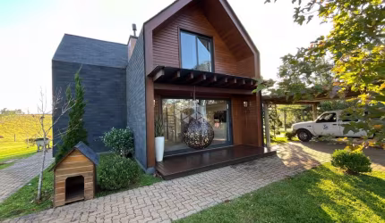 Chácara com casa contemporânea e próximo a Cidade